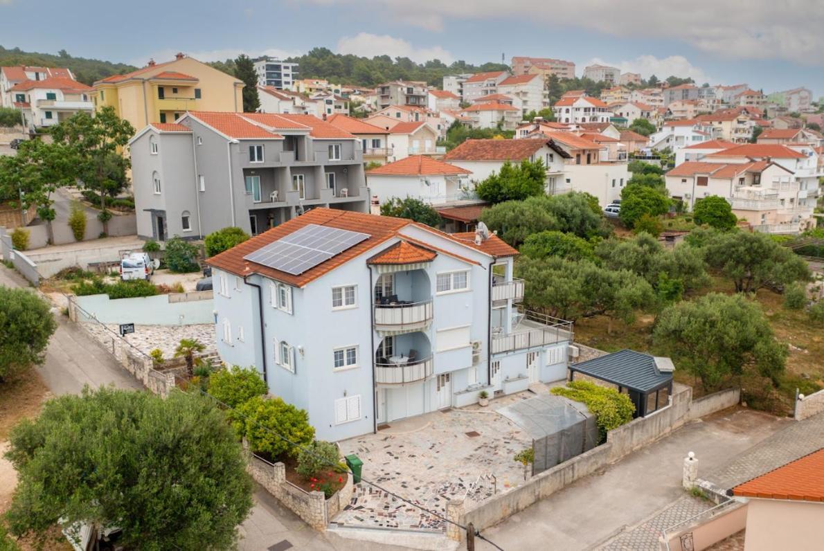 Villa Kristina Трогир Екстериор снимка