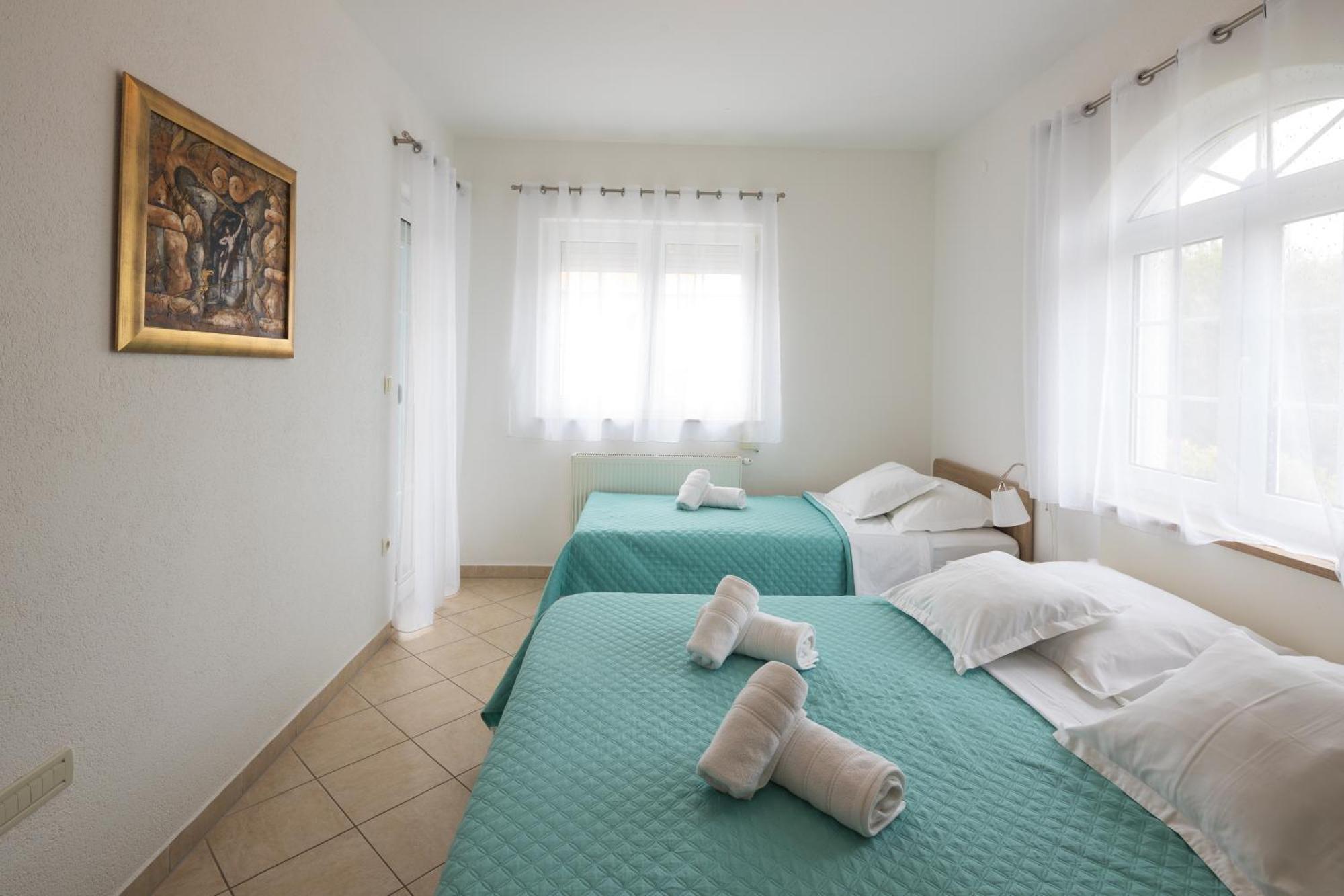 Villa Kristina Трогир Екстериор снимка